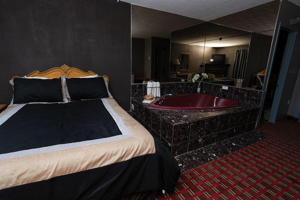 Belmont Inn Sudbury Esterno foto