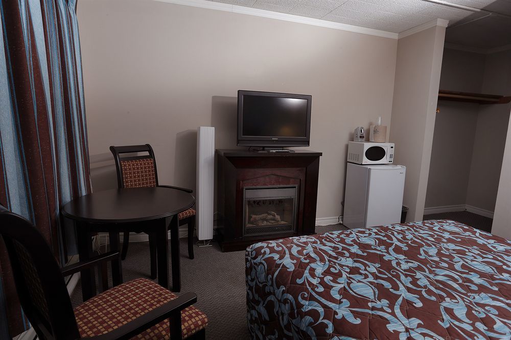 Belmont Inn Sudbury Esterno foto