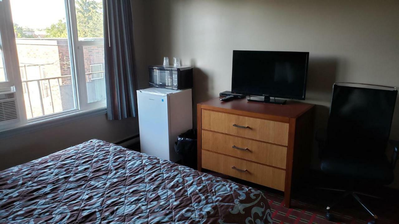 Belmont Inn Sudbury Esterno foto