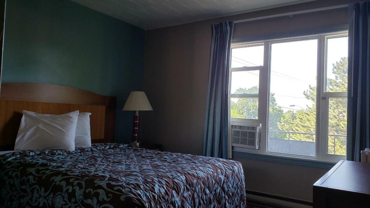 Belmont Inn Sudbury Esterno foto